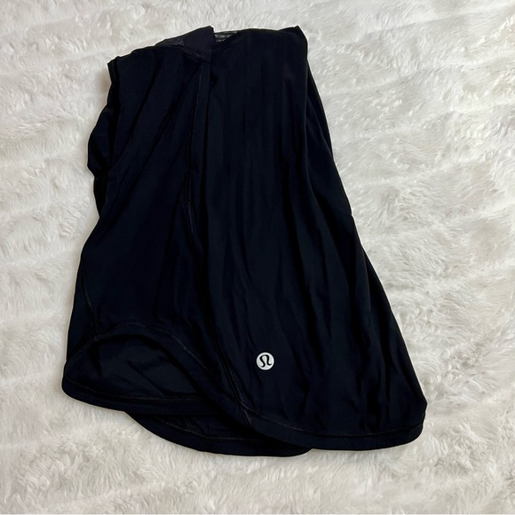 Lululemon Racerback Tank Size 8 - Picture 5 of 5